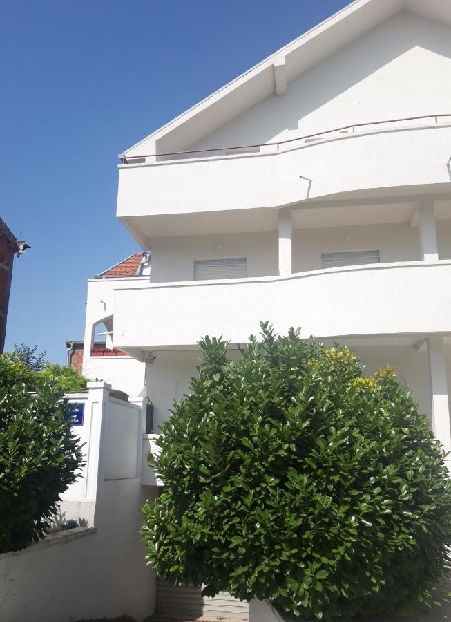 Lilishouse Prenociste Διαμέρισμα Βελιγράδι Εξωτερικό φωτογραφία